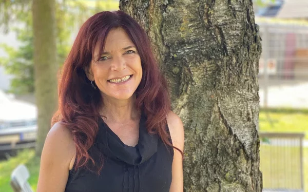 Ines Janssen, ehrenamtliche Katzenstreichlerin