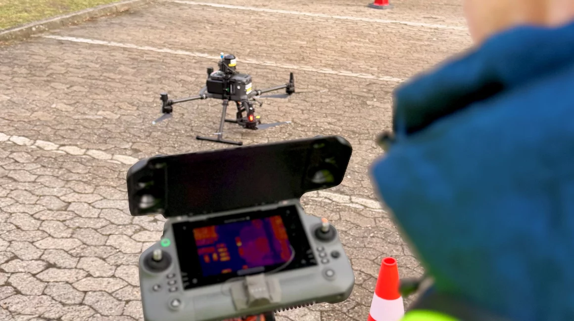 Die Stadtwerke Kiel befliegen bis Ende März an vier bis fünf Tagen von 22:00 Uhr bis 6:00 Uhr das Versorgungsgebiet in der Landeshauptstadt mit speziellen Drohnen.