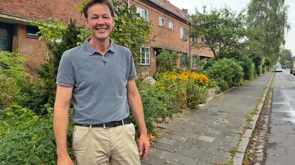 Kai Kistenmacher freut sich über die hohe Anschlussquote im Philosophenviertel, das in der Nähe des innerstädtischen Fernwärme-Verbundnetzes liegt und durch die enge Bebauungsstruktur eine wirtschaftliche Erschließung ermöglicht.